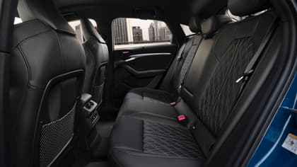 l'intérieur d'une voiture