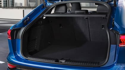 le coffre d'une voiture