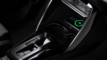Gros plan sur une console de voiture
