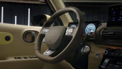 le volant et le tableau de bord d'une voiture