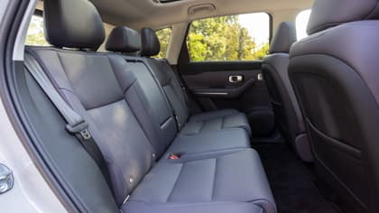 les sièges arrière d'une voiture