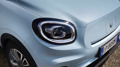 l'avant d'une voiture