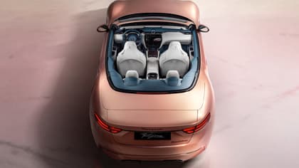 la vue de dessus d'une voiture décapotable