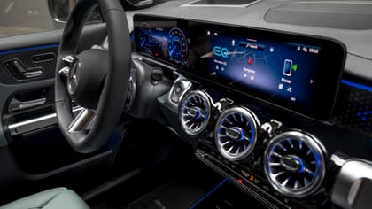 le tableau de bord d'une voiture