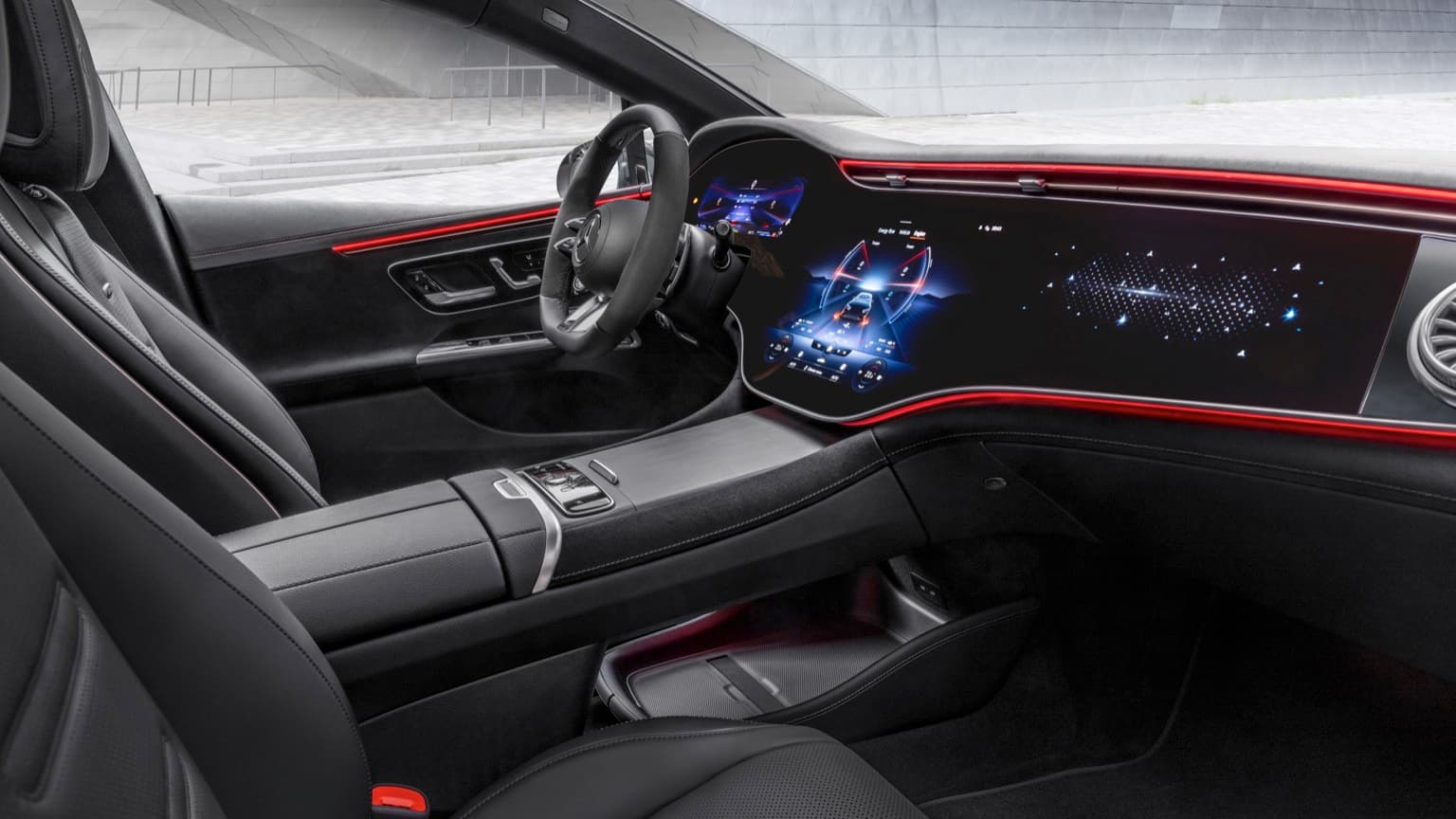 l'intérieur d'une voiture avec un écran tactile