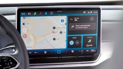 un écran sur une voiture