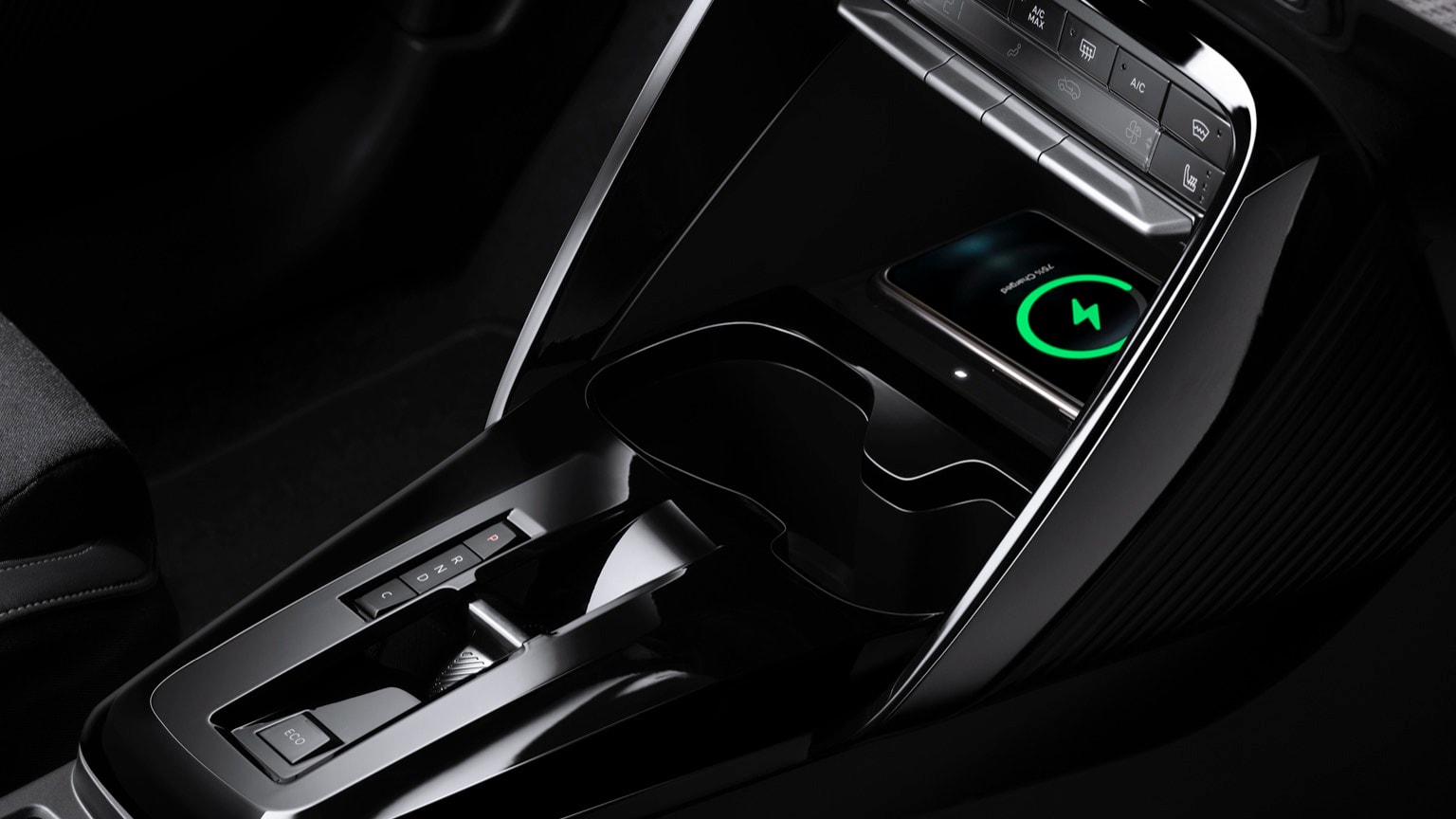 Gros plan sur une console de voiture