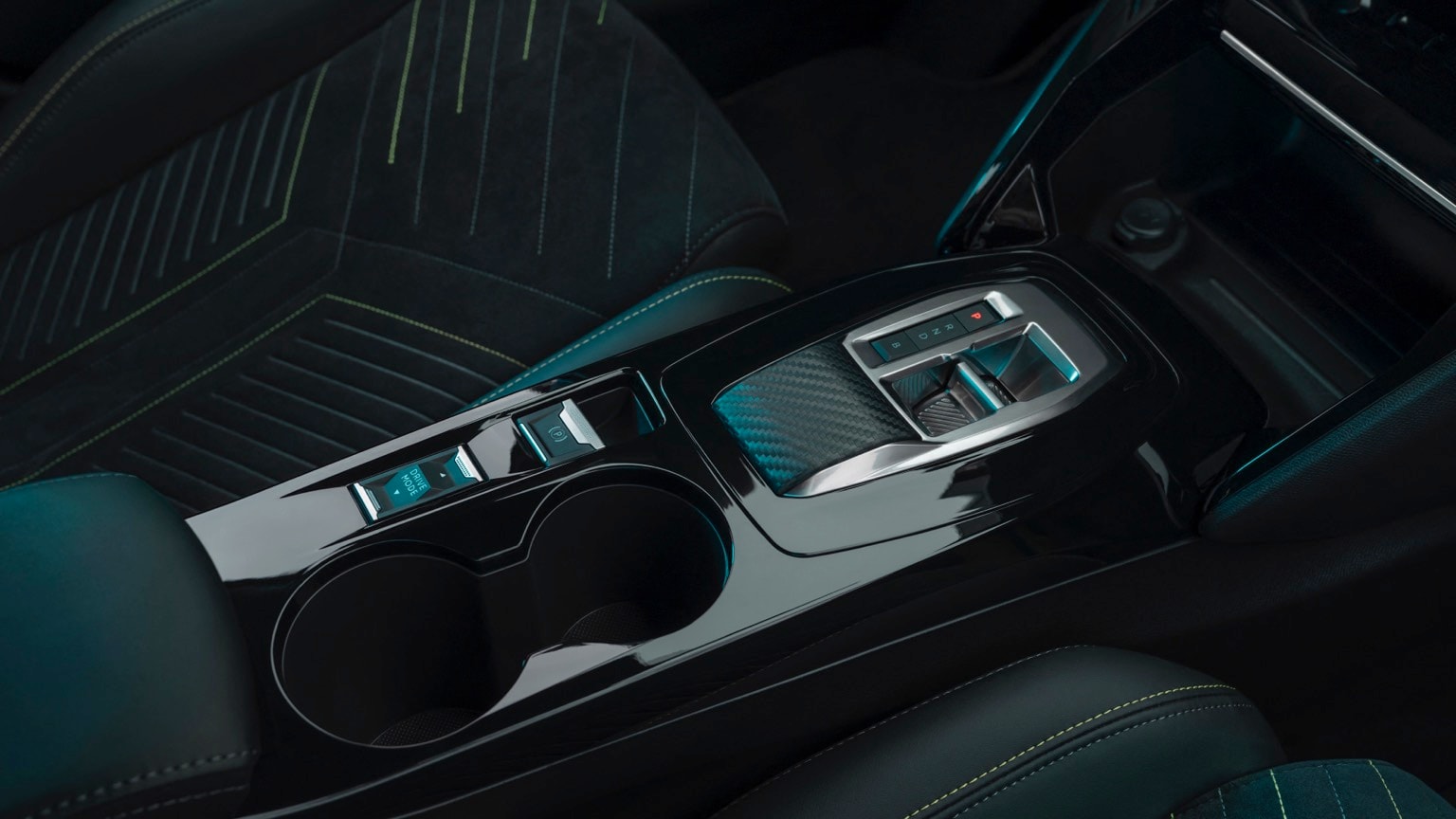 Gros plan sur une console de voiture
