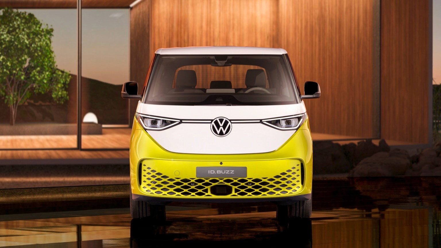 une voiture jaune et blanche